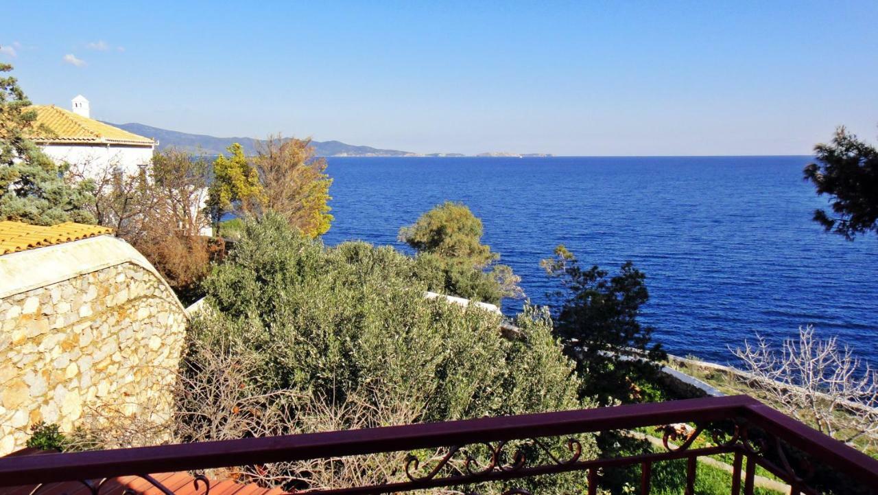 Tramontana Villa Ýdra Eksteriør bilde