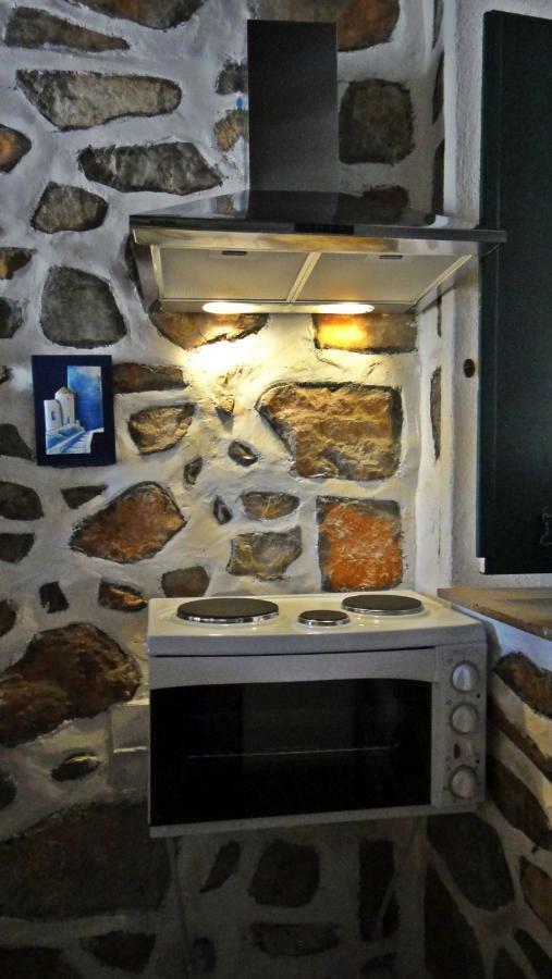 Tramontana Villa Ýdra Eksteriør bilde