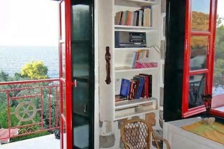 Tramontana Villa Ýdra Eksteriør bilde